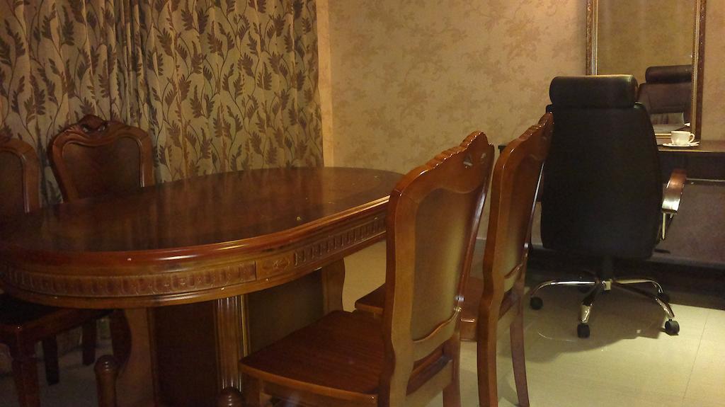 Hotel Sea Palace Kollam Bagian luar foto