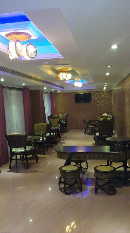 Hotel Sea Palace Kollam Bagian luar foto
