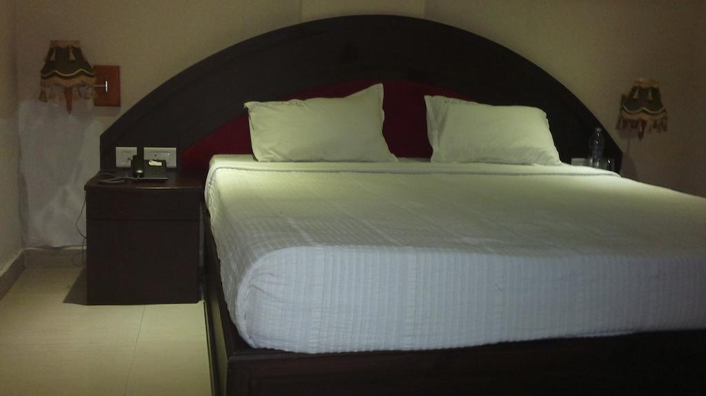 Hotel Sea Palace Kollam Ruang foto